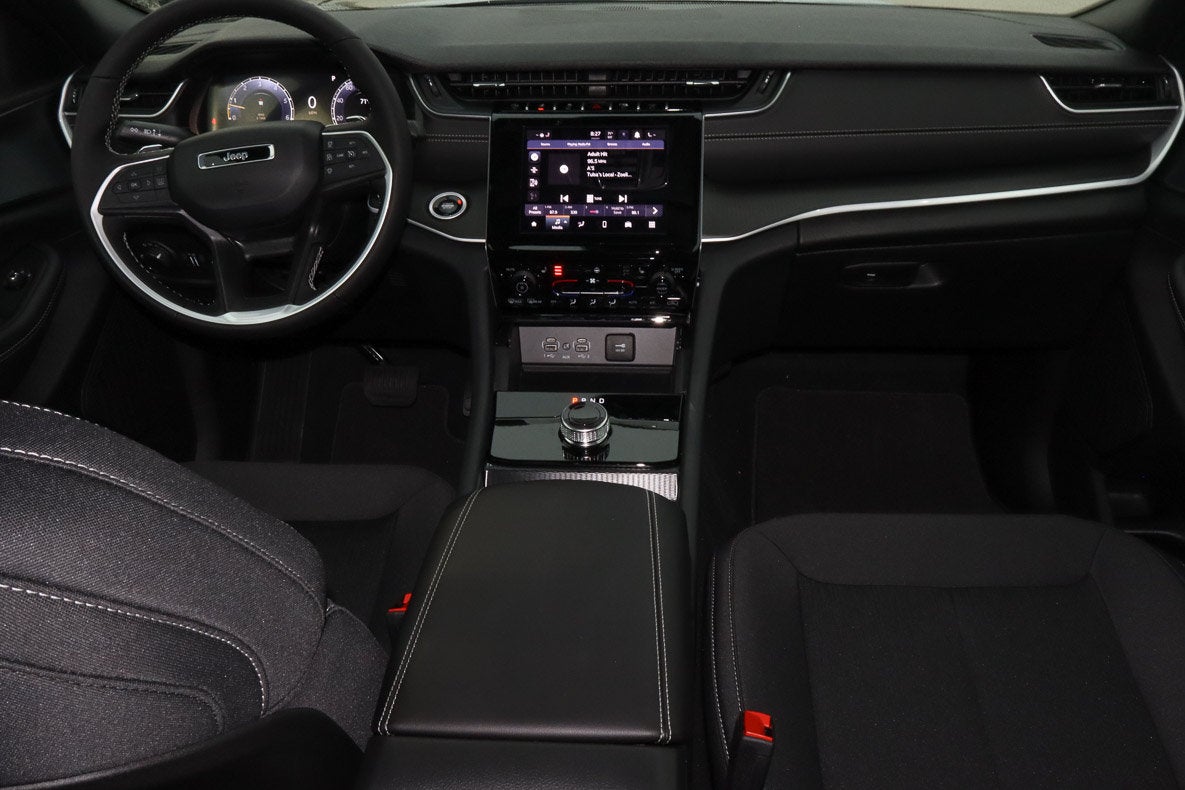 2026 Jeep Grand Cherokee L Laredo X 4x4