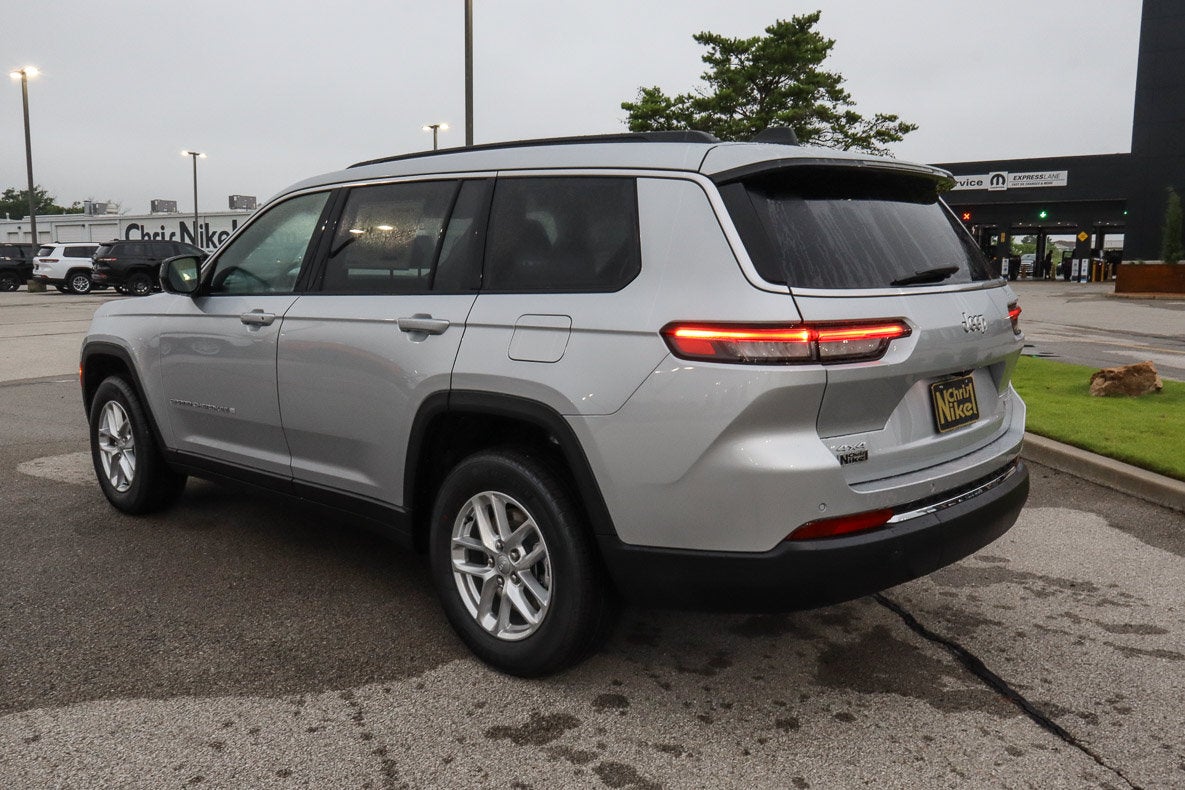 2026 Jeep Grand Cherokee L Laredo X 4x4