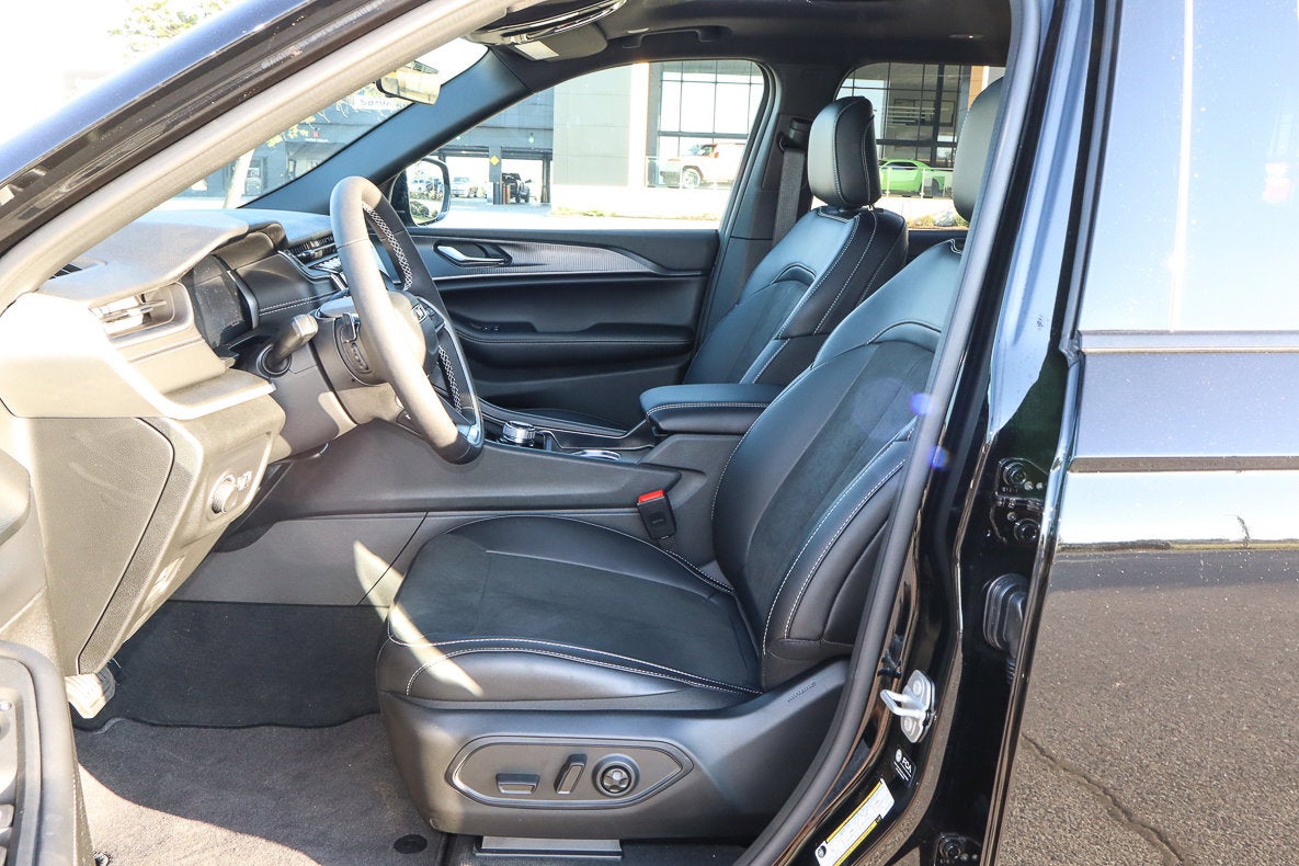 2025 Jeep Grand Cherokee L Altitude X