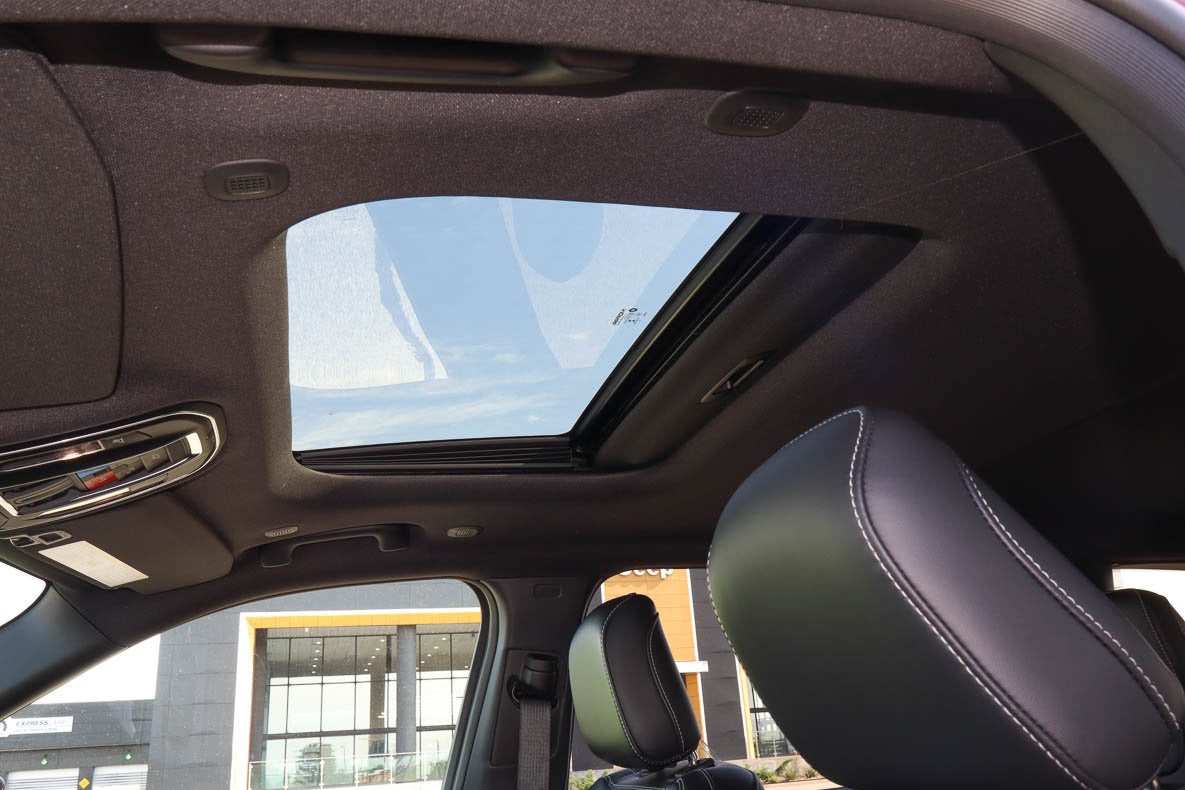 2026 Jeep Grand Cherokee L Laredo Altitude 4x4