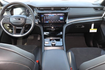 2026 Jeep Grand Cherokee L Laredo Altitude 4x4