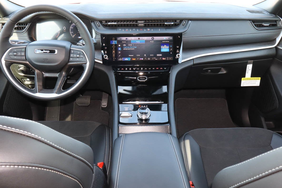 2026 Jeep Grand Cherokee L Laredo Altitude 4x4