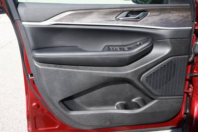 2026 Jeep Grand Cherokee L Laredo Altitude 4x4