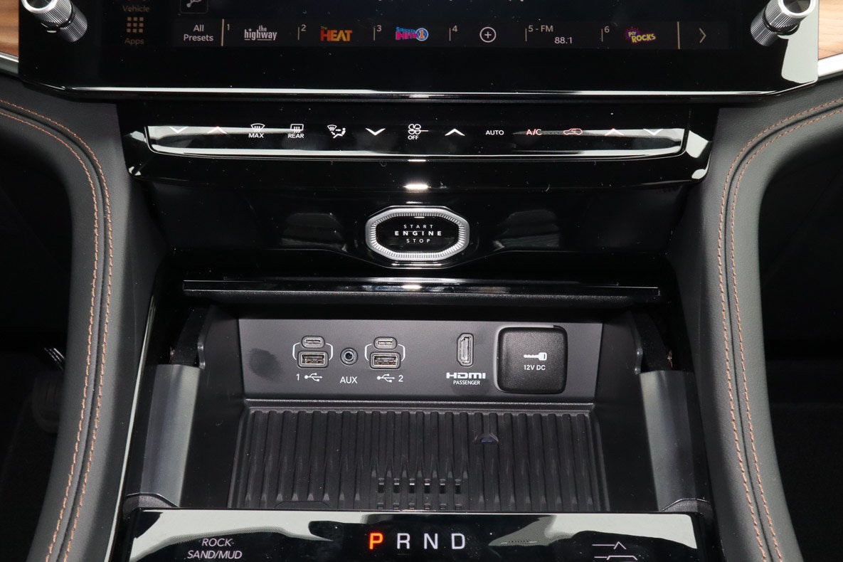 2026 Jeep Grand Cherokee L Laredo Altitude 4x4