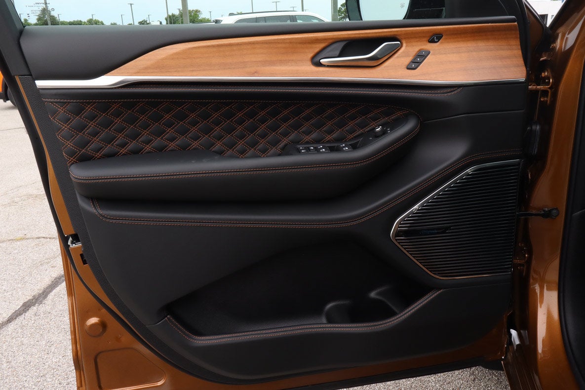 2026 Jeep Grand Cherokee L Laredo Altitude 4x4
