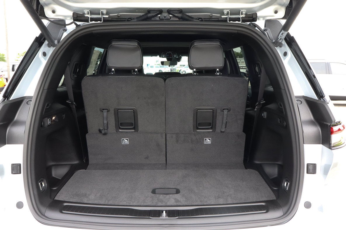 2026 Jeep Grand Cherokee L Laredo Altitude 4x4