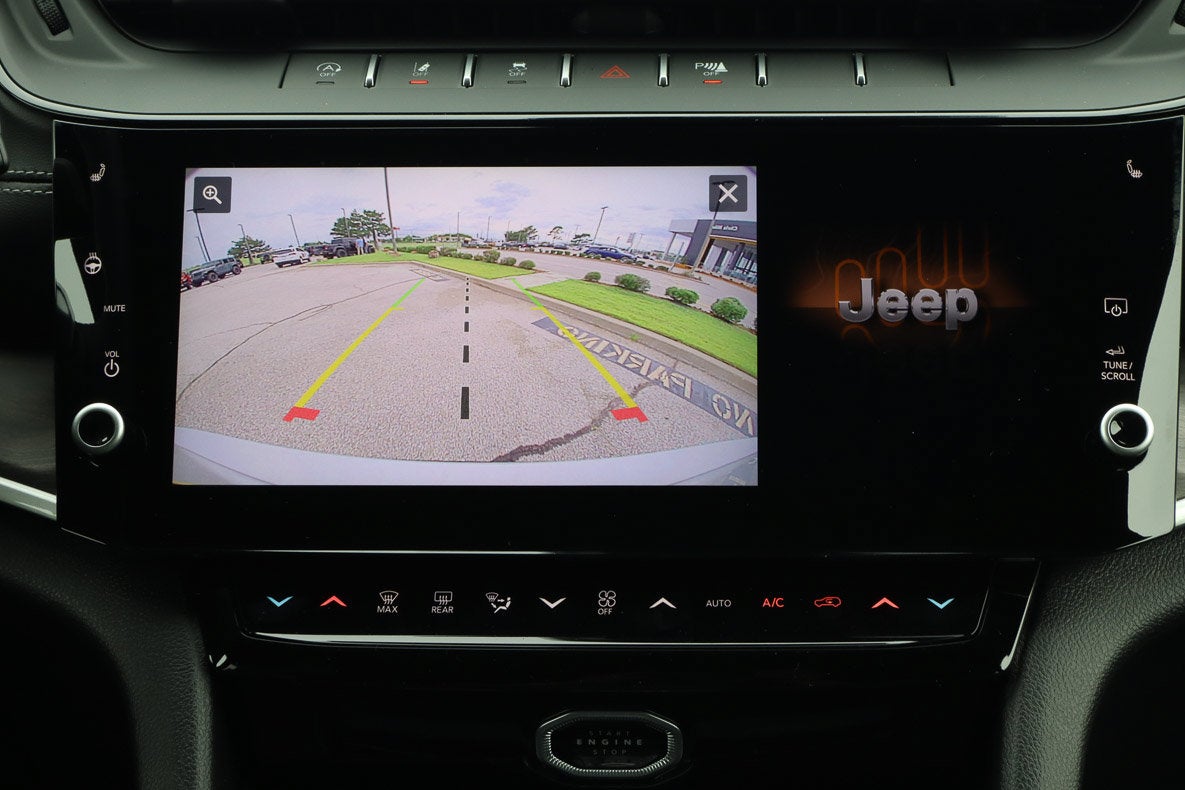 2026 Jeep Grand Cherokee L Laredo Altitude 4x4