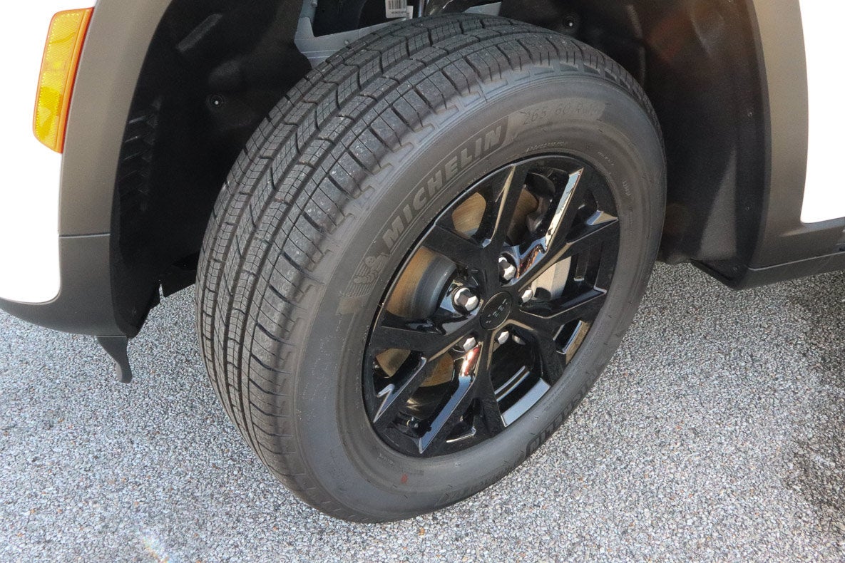 2026 Jeep Grand Cherokee L Laredo Altitude 4x4