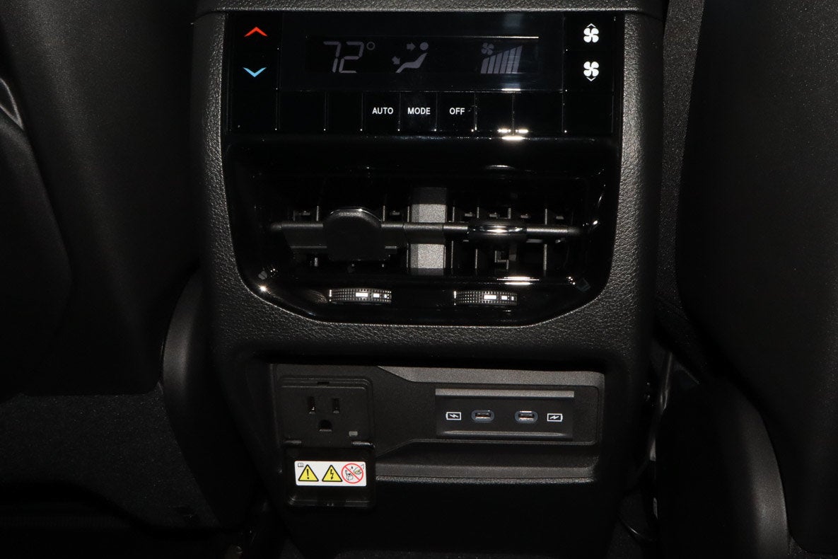 2026 Jeep Grand Cherokee L Laredo Altitude 4x4