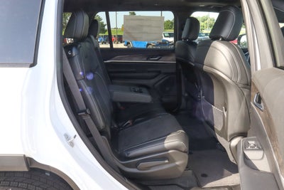 2026 Jeep Grand Cherokee L Laredo Altitude 4x4