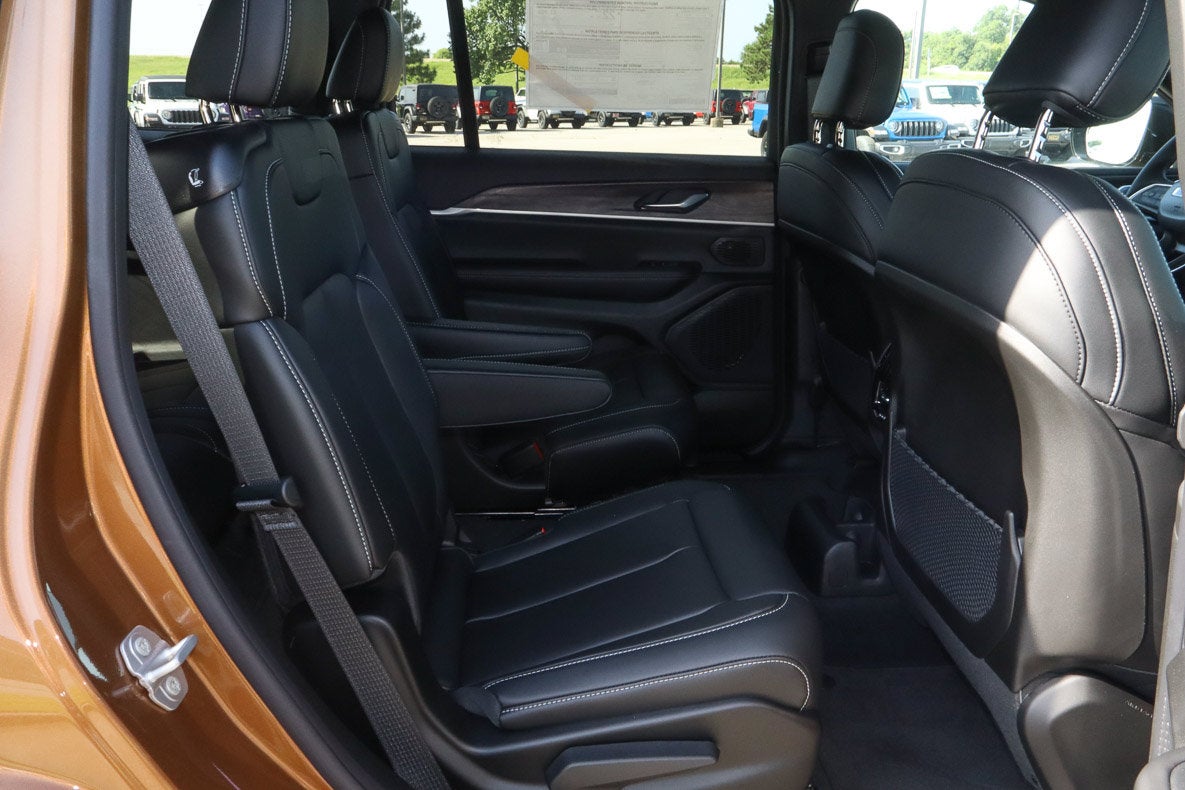 2026 Jeep Grand Cherokee L Limited 4x4