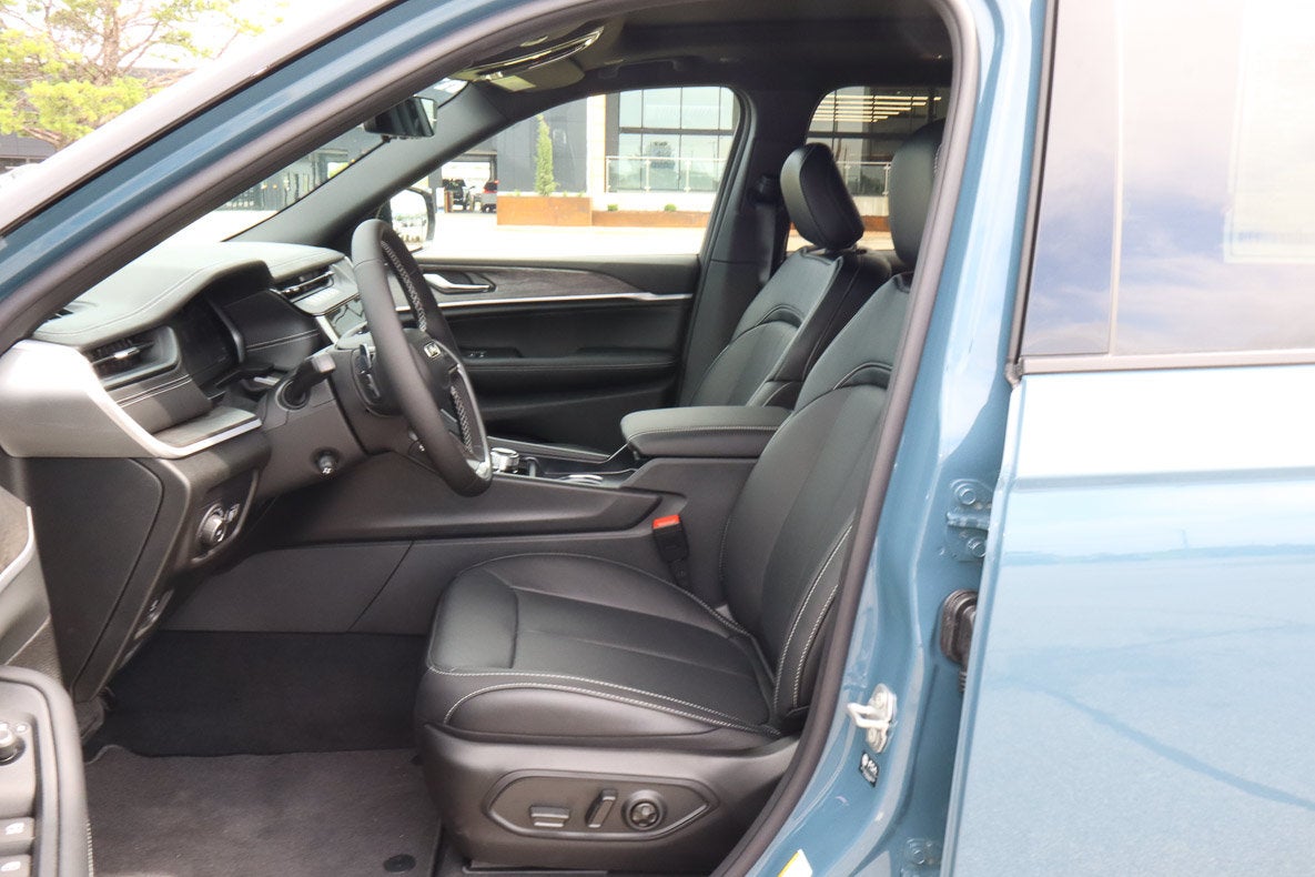 2026 Jeep Grand Cherokee L Limited Reserve 4x4