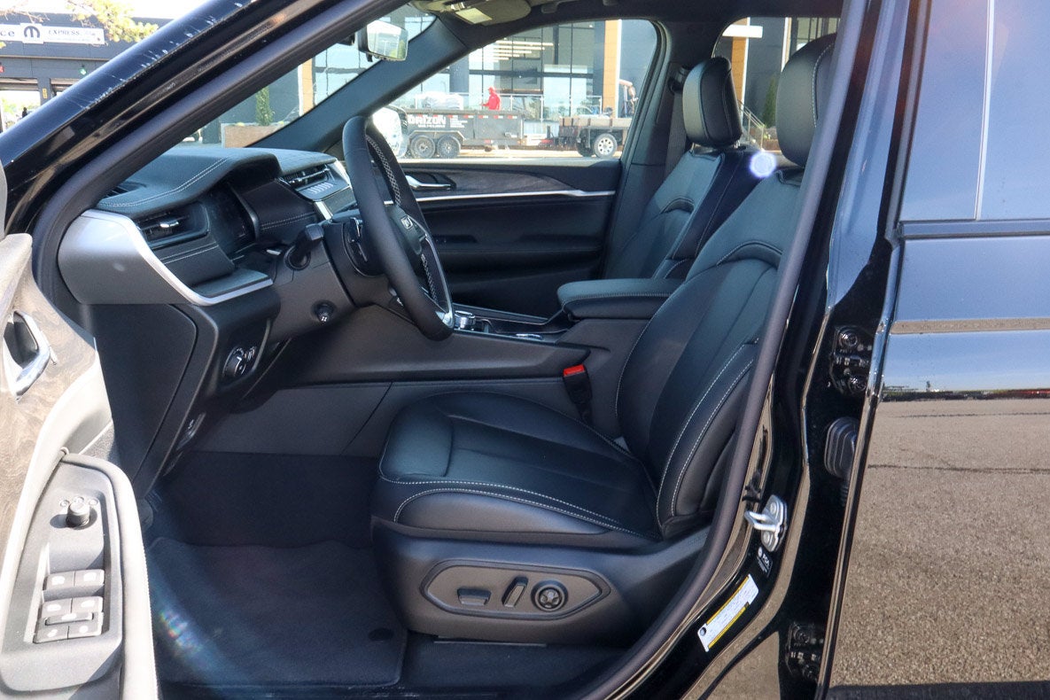 2026 Jeep Grand Cherokee L Limited Reserve 4x4