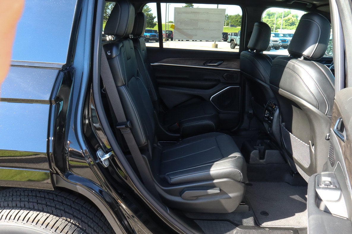 2026 Jeep Grand Cherokee L Limited Reserve 4x4