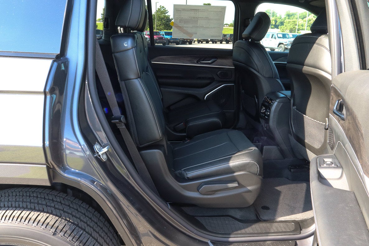 2026 Jeep Grand Cherokee L Limited Reserve 4x4