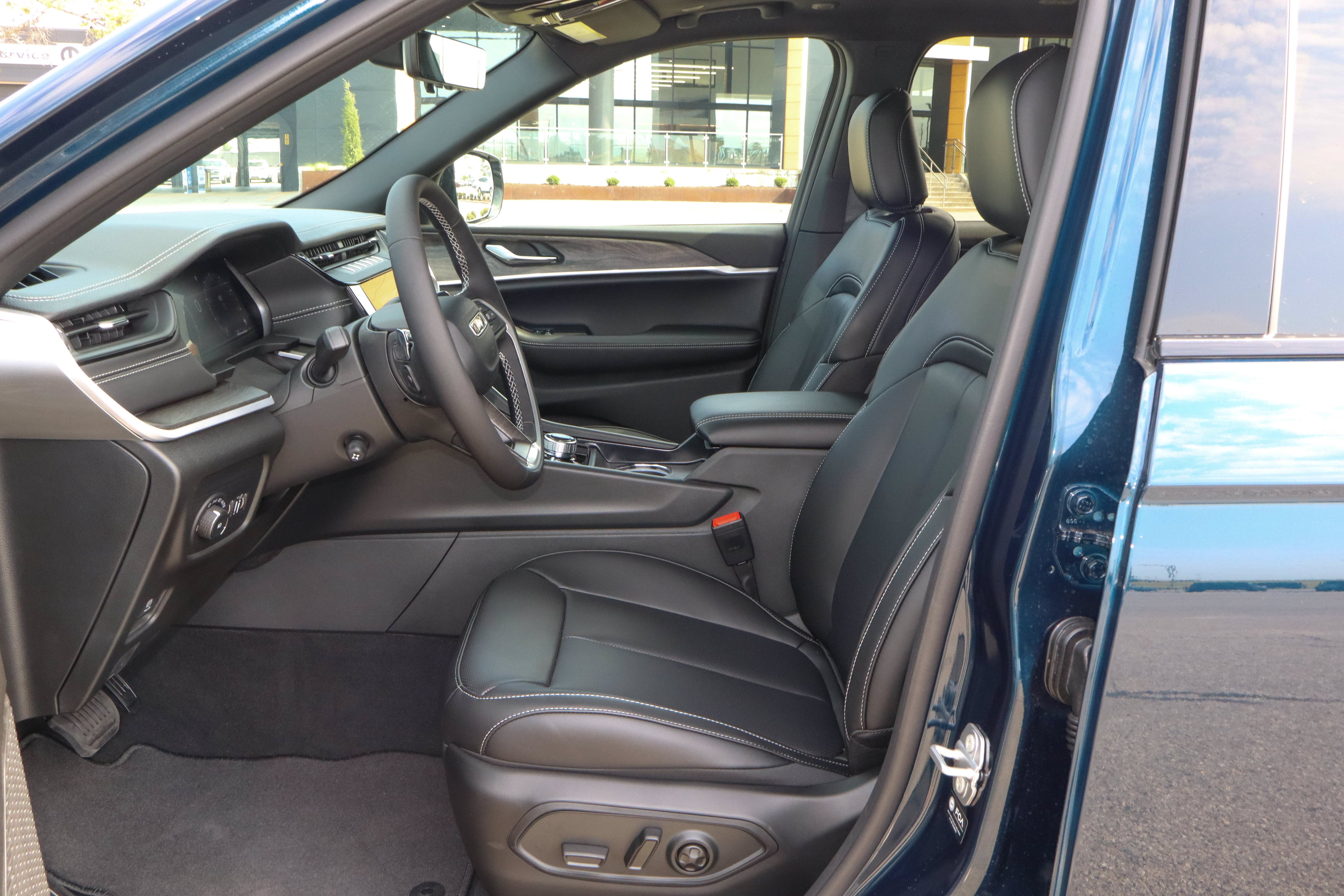 2026 Jeep Grand Cherokee L Limited 4x4