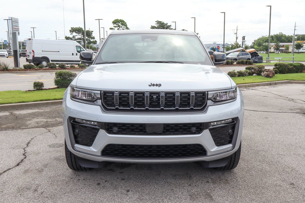 2026 Jeep Grand Cherokee L Limited Reserve 4x4