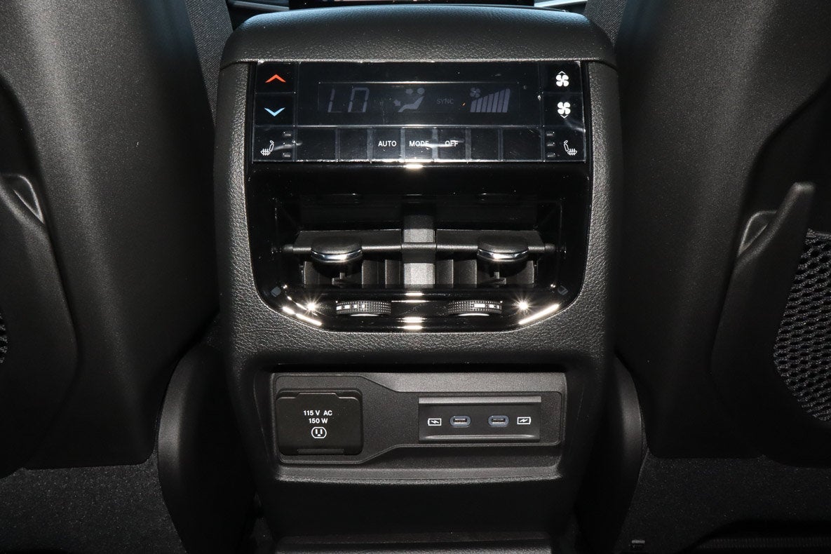 2026 Jeep Grand Cherokee L Limited Reserve 4x4