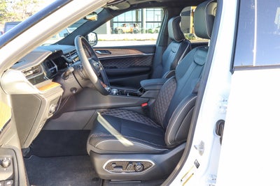 2025 Jeep Grand Cherokee L Summit Reserve