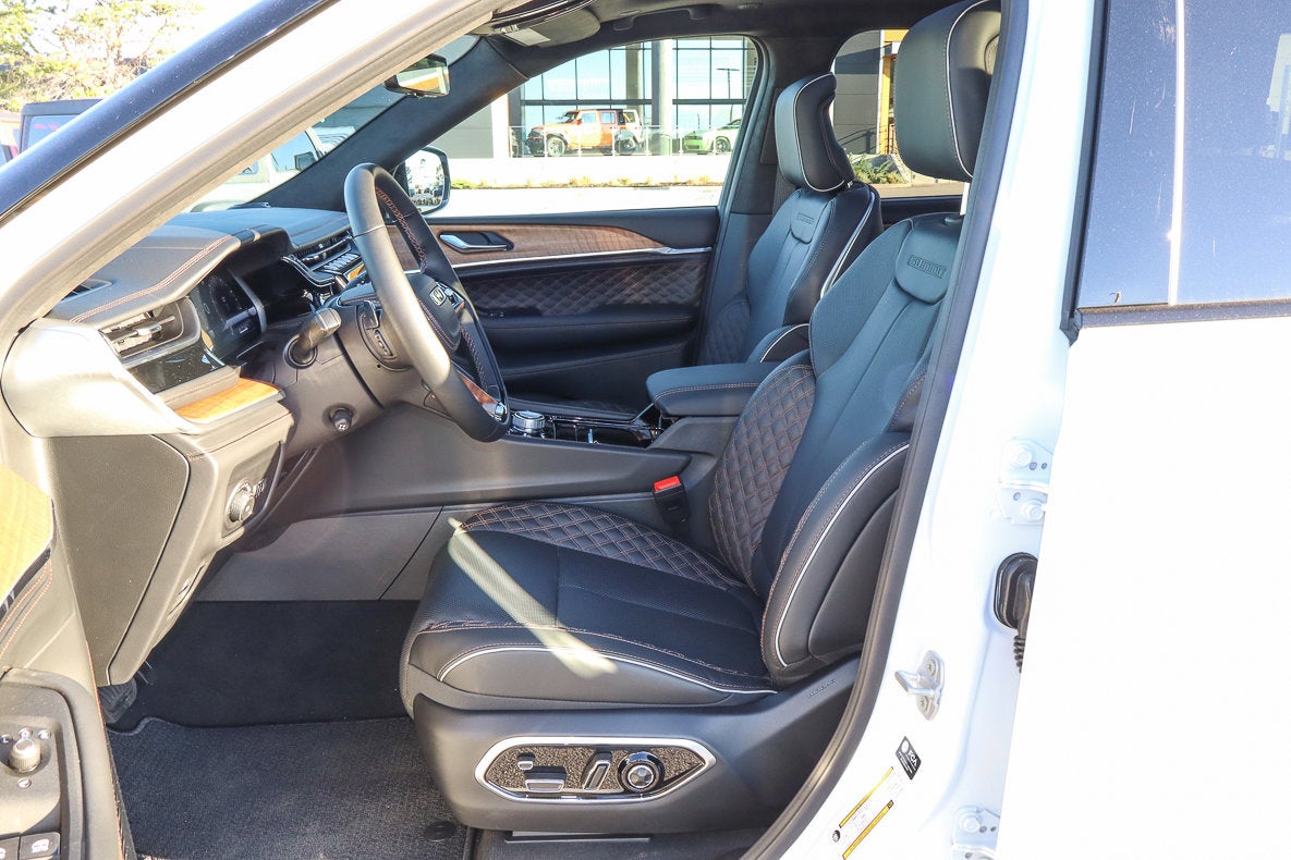 2025 Jeep Grand Cherokee L Summit Reserve