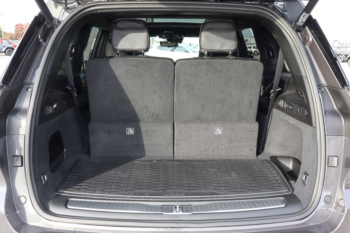 2025 Jeep Grand Cherokee L Summit Reserve