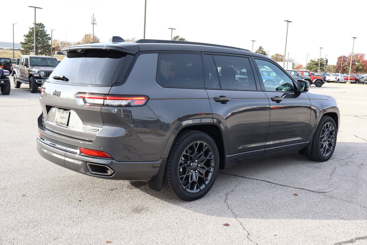 2025 Jeep Grand Cherokee L Summit Reserve