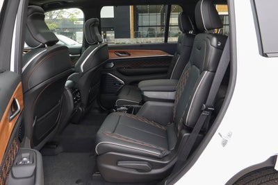 2026 Jeep Grand Cherokee L Summit 4x4