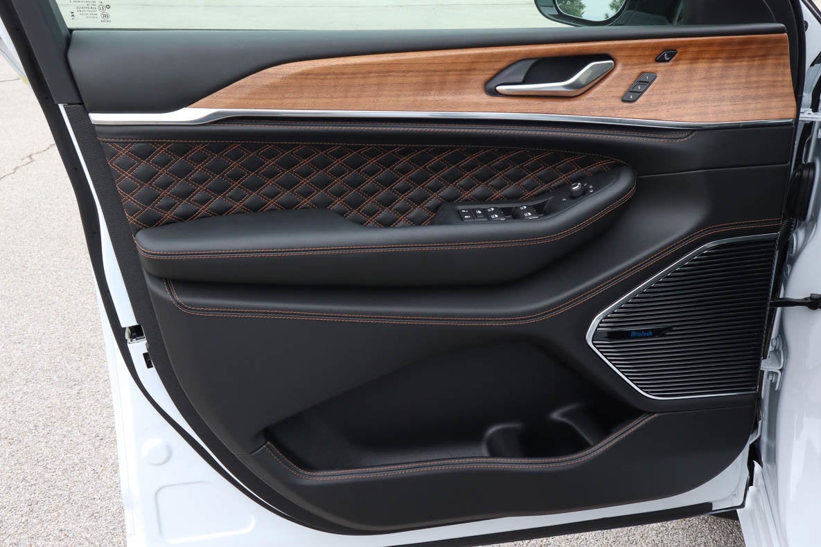 2026 Jeep Grand Cherokee L Summit 4x4
