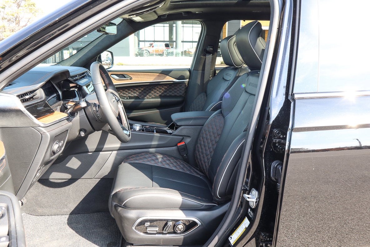 2026 Jeep Grand Cherokee L Summit 4x4