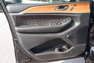 2026 Jeep Grand Cherokee L Summit 4x4