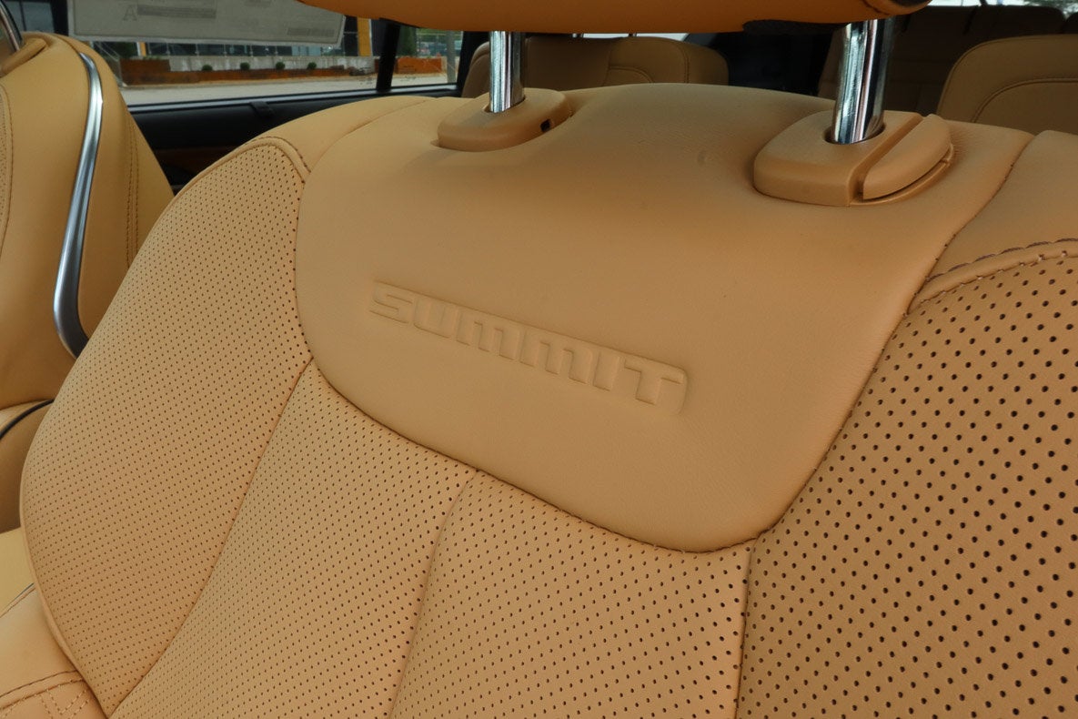 2026 Jeep Grand Cherokee L Summit 4x4