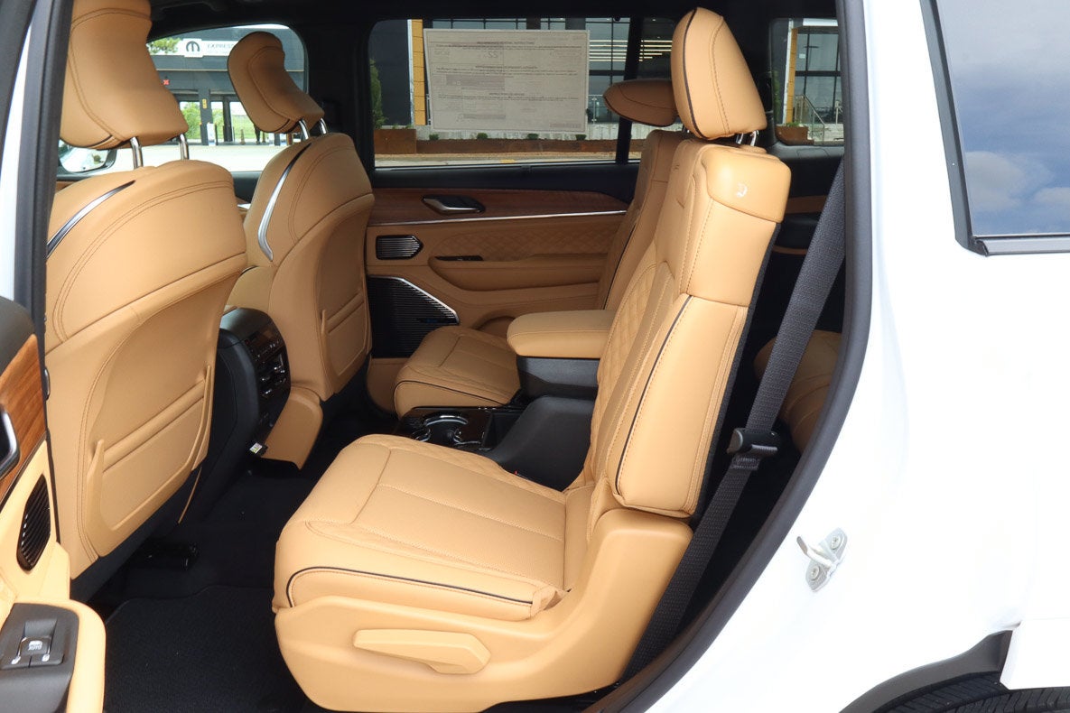 2026 Jeep Grand Cherokee L Summit 4x4