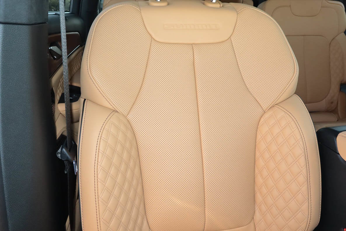 2027 Jeep Grand Cherokee L Summit 4x4