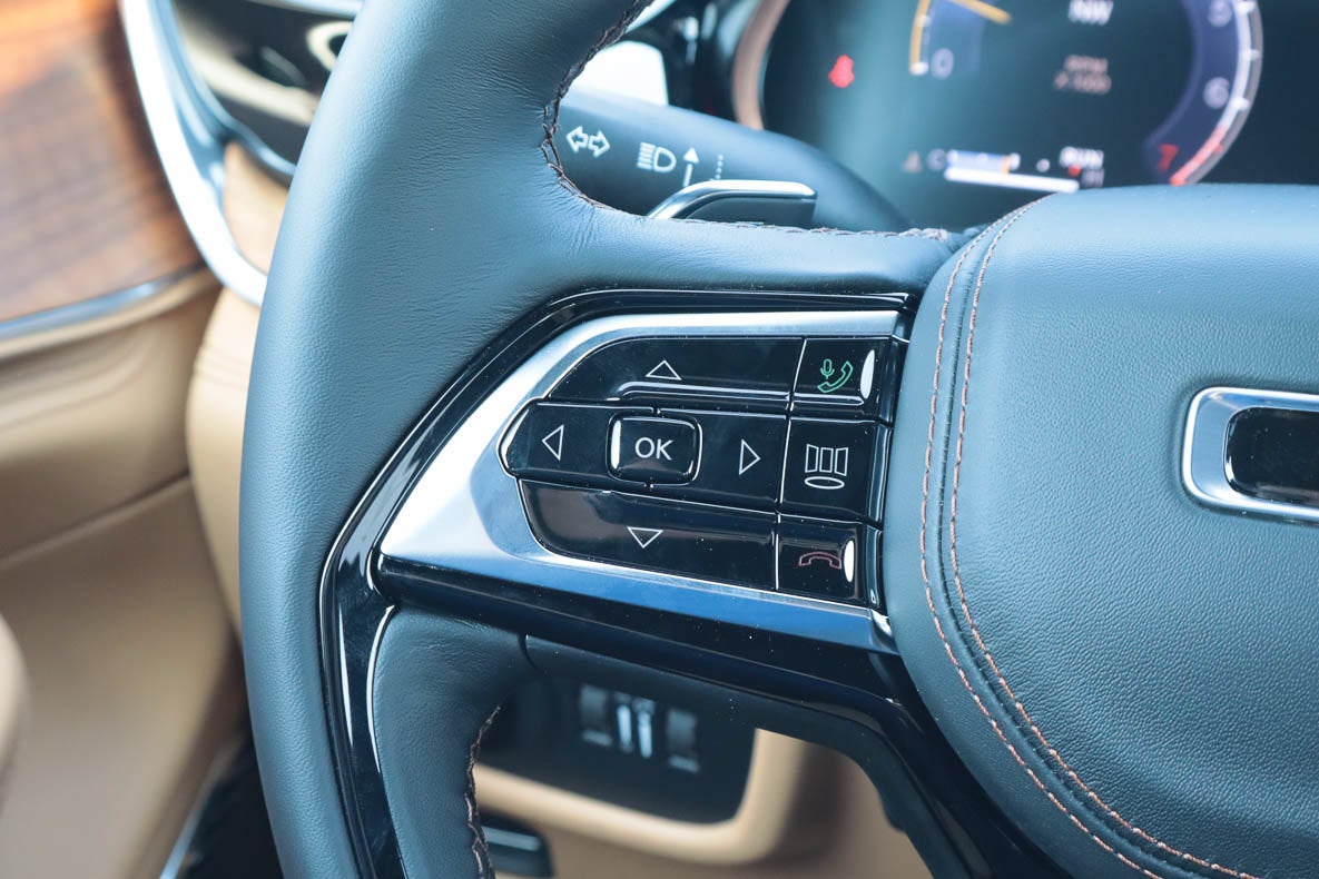 2027 Jeep Grand Cherokee L Summit 4x4