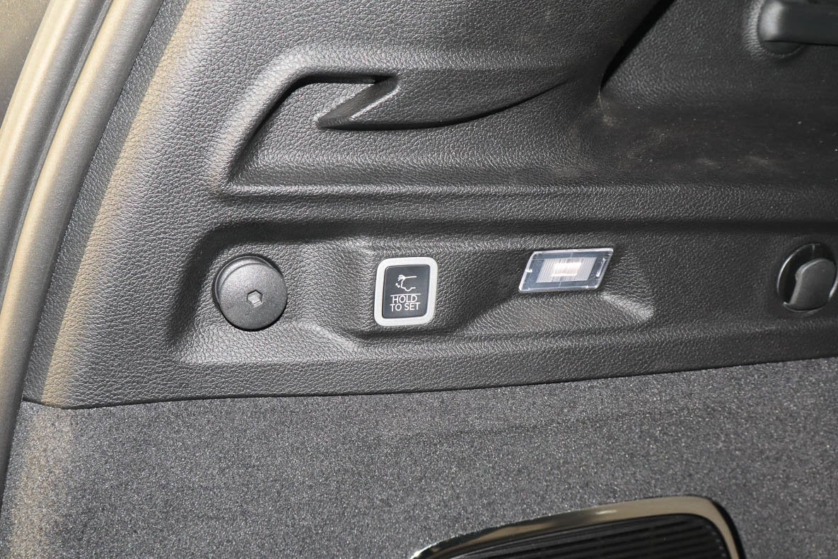 2027 Jeep Grand Cherokee L Summit 4x4