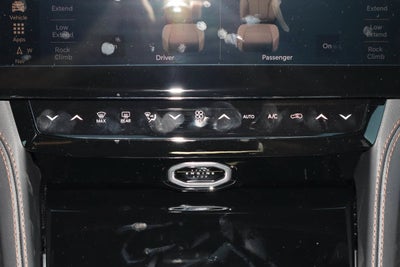 2027 Jeep Grand Cherokee L Summit 4x4