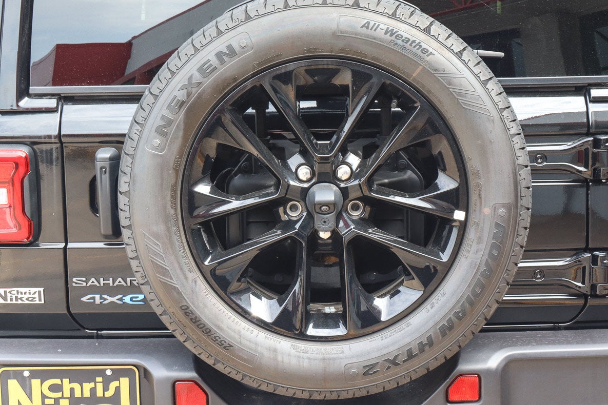 2025 Jeep Wrangler 4xe Sahara 4x4