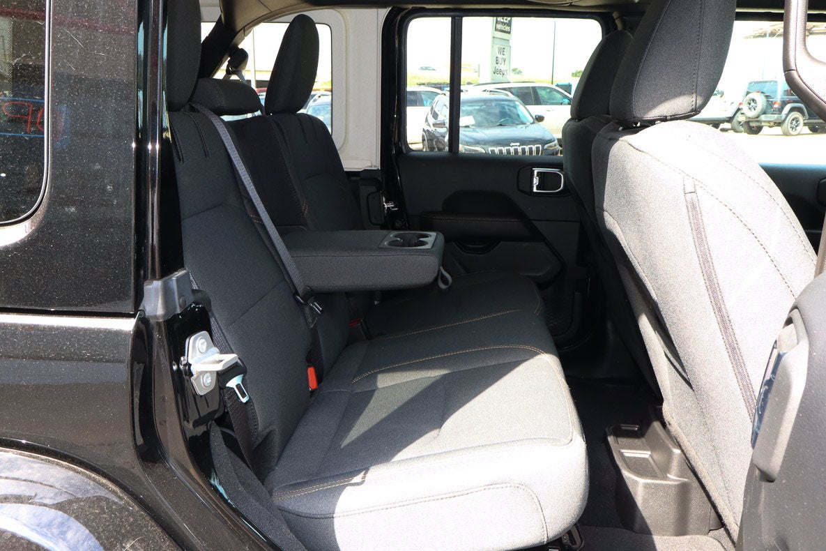 2025 Jeep Wrangler 4xe Sahara 4x4