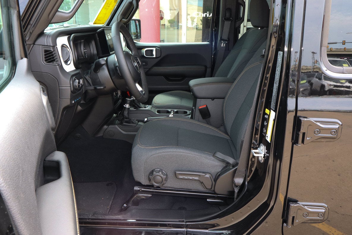 2025 Jeep Wrangler 4xe Sahara 4x4