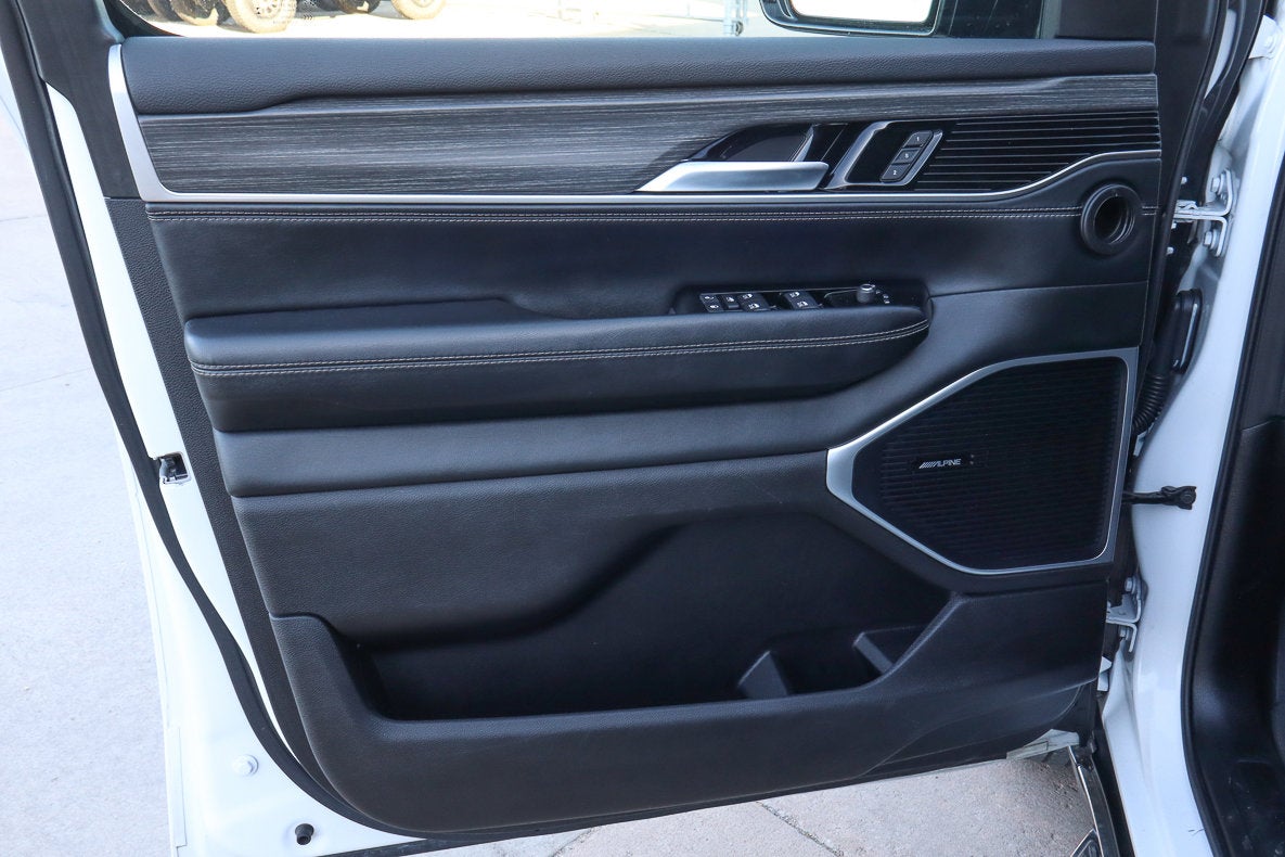 2024 Jeep Wagoneer L Series II