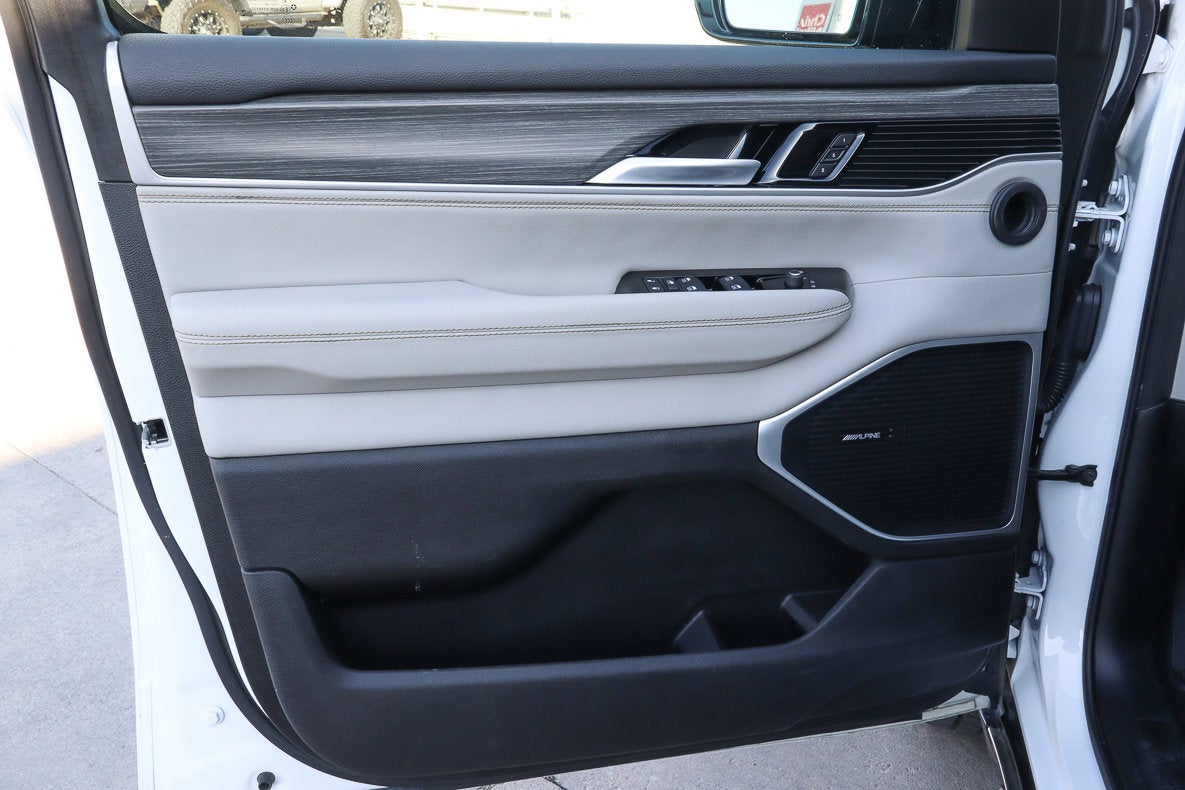 2024 Jeep Wagoneer L Series II