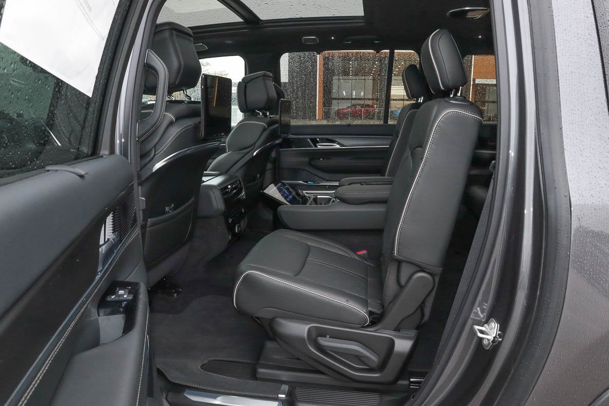 2024 Jeep Grand Wagoneer L Series II