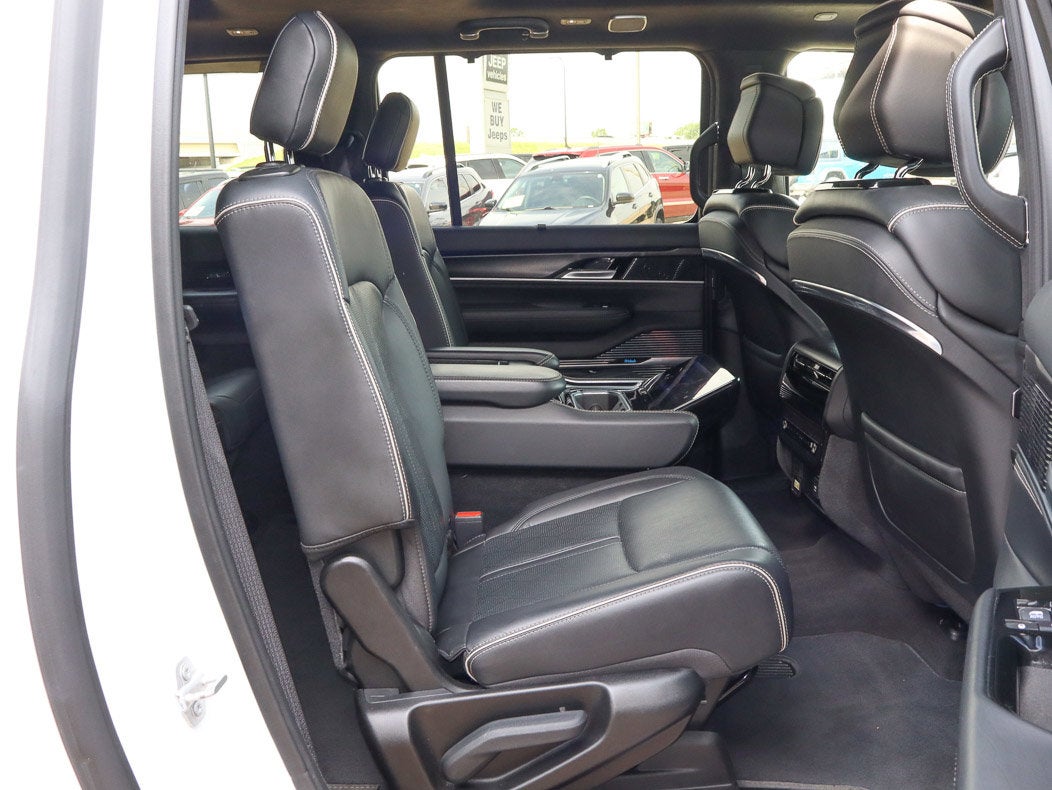 2024 Jeep Grand Wagoneer L Series II 4x4