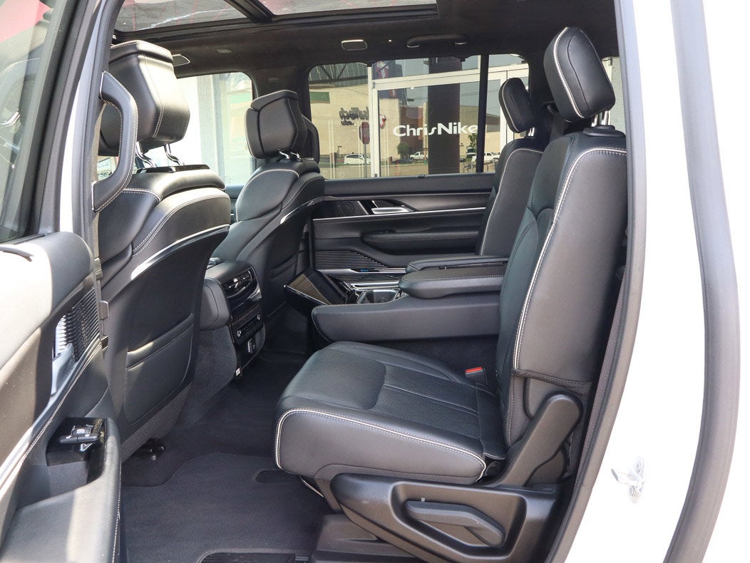 2024 Jeep Grand Wagoneer L Series II 4x4