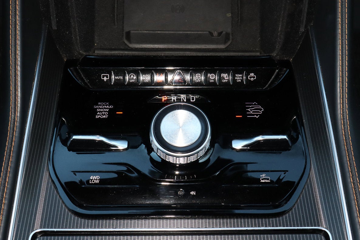 2024 Jeep Grand Wagoneer L Series III Obsidian 4x4