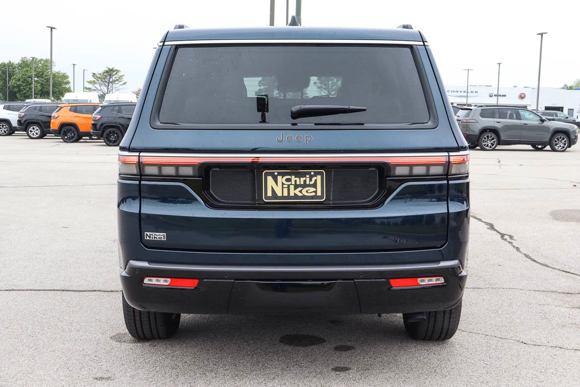 2026 Jeep Grand Wagoneer 4x2