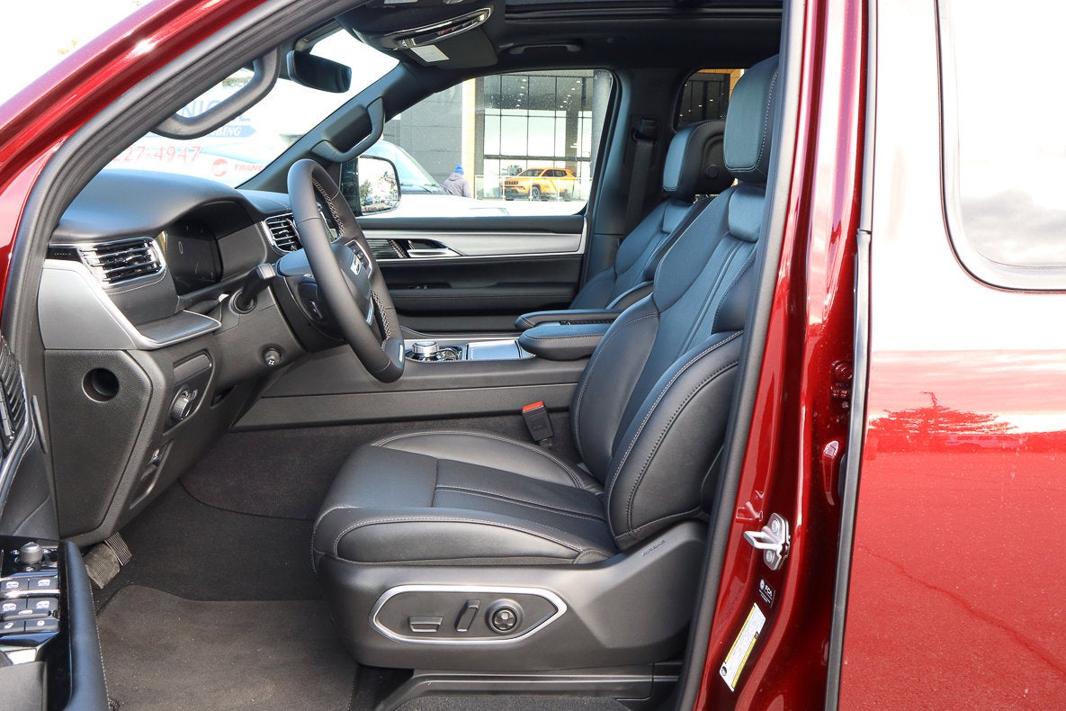 2026 Jeep Grand Wagoneer Limited Reserve