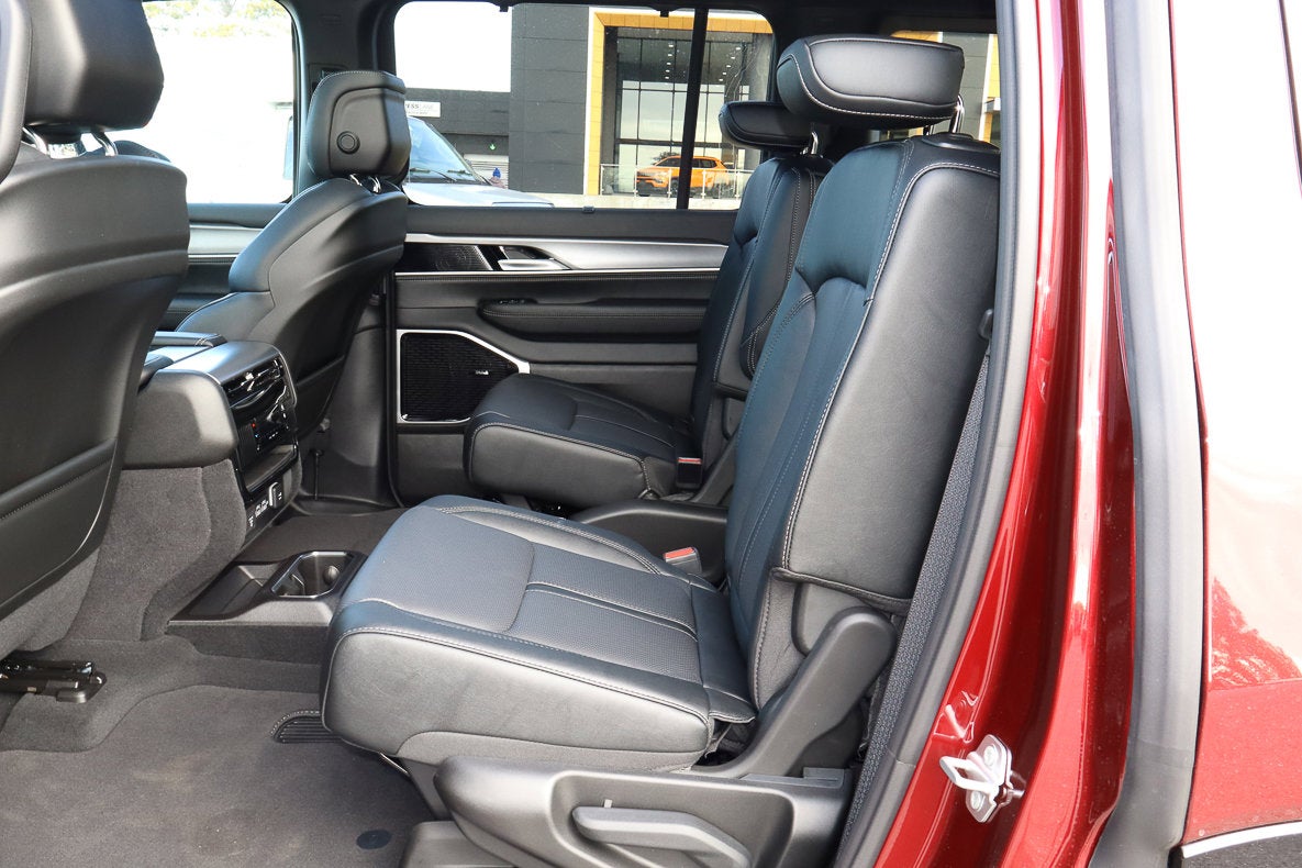 2026 Jeep Grand Wagoneer Limited Reserve