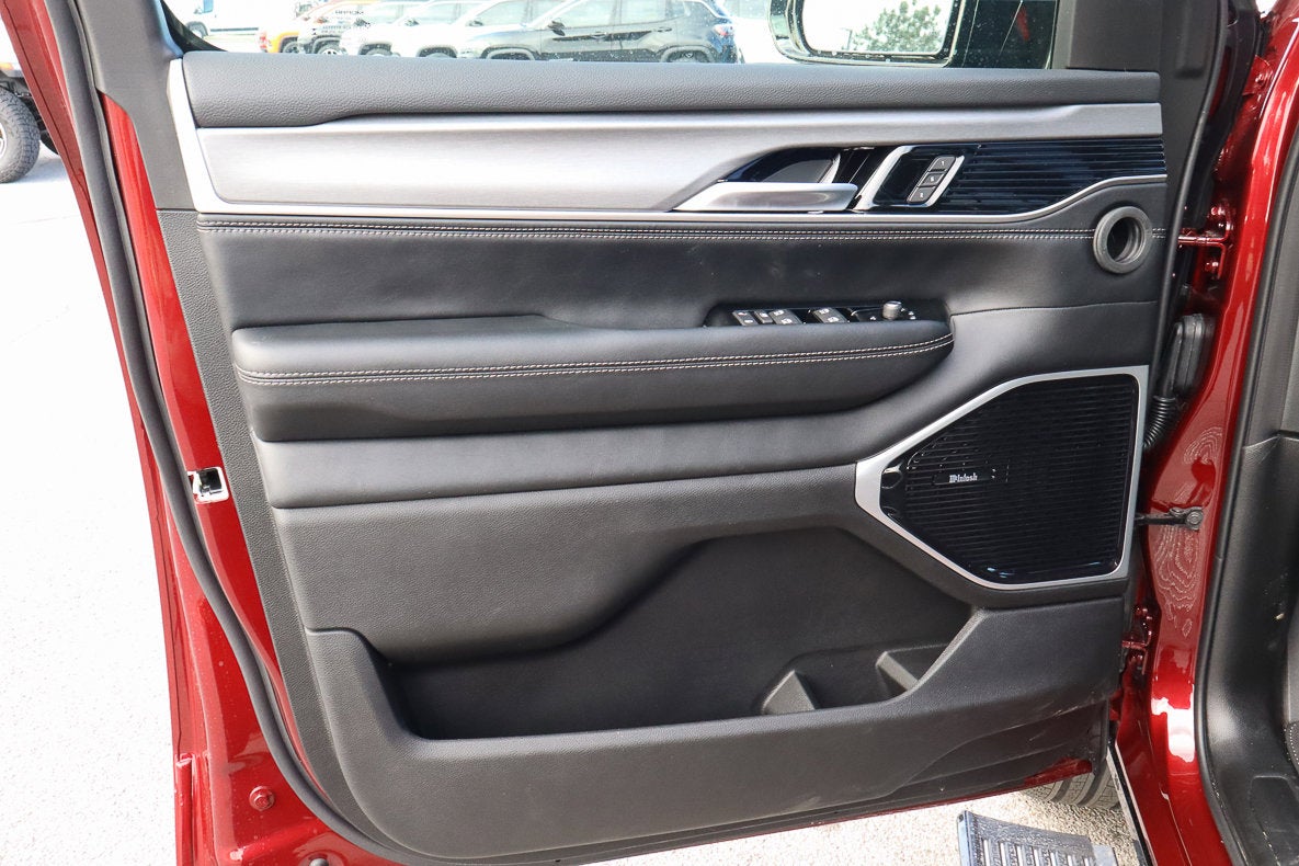 2026 Jeep Grand Wagoneer Limited Reserve