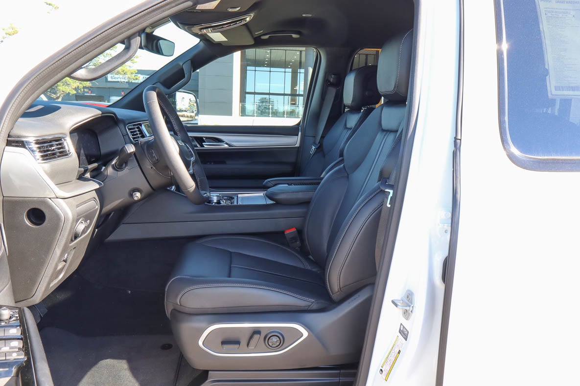 2026 Jeep Grand Wagoneer Limited Altitude 4x4